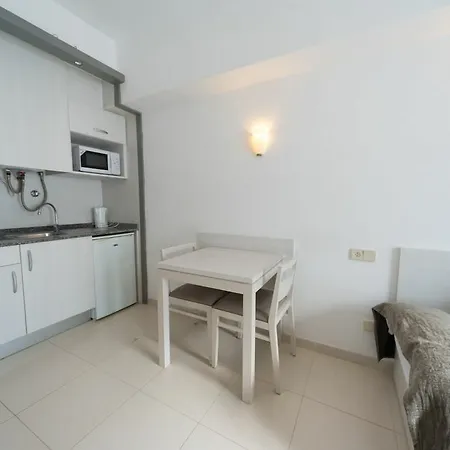 Hotel Embat